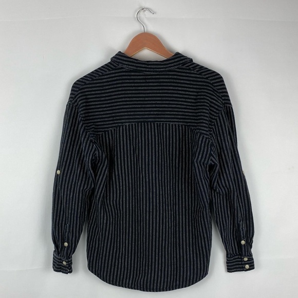 Women's Universal Thread Black Striped V-Neck Collared Blouse Size XS - Picture 4 of 6